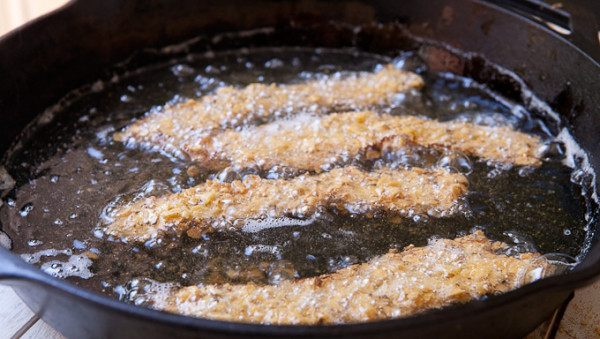 2014-07-16-chip-crusted-bacon-6-680x384