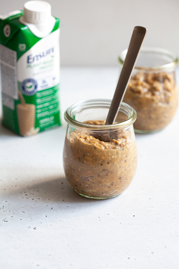 Vanilla Spice Pumpkin Overnight Oats | The Full Helping