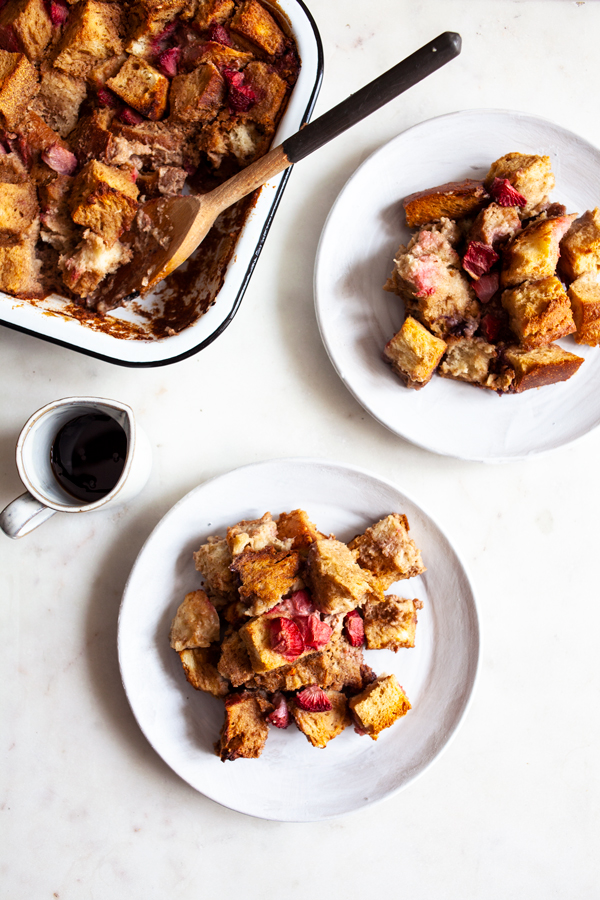 Easy Vegan Strawberry French Toast Casserole | The Full Helping