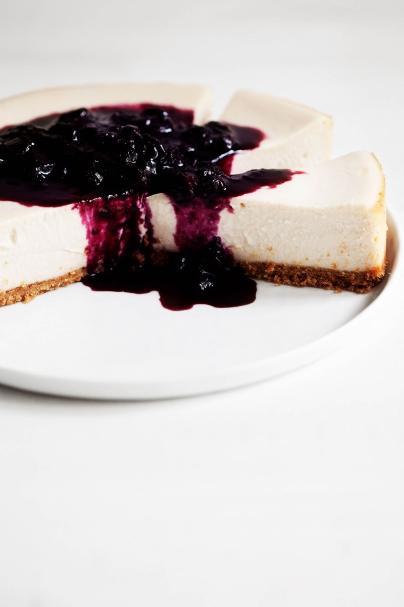 Classic Vegan Cheesecake | The Full Helping