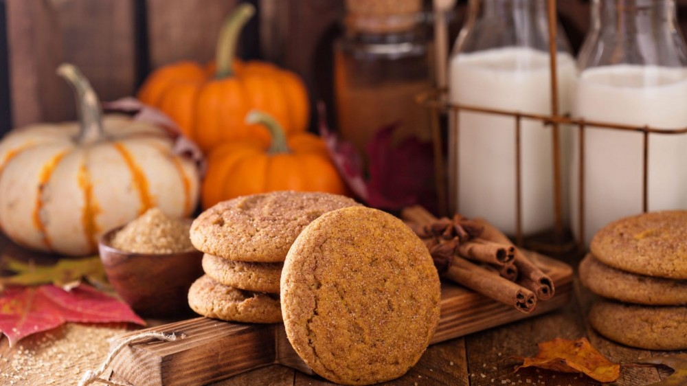 Pumpkin spiced cookies with pumpkin decor.